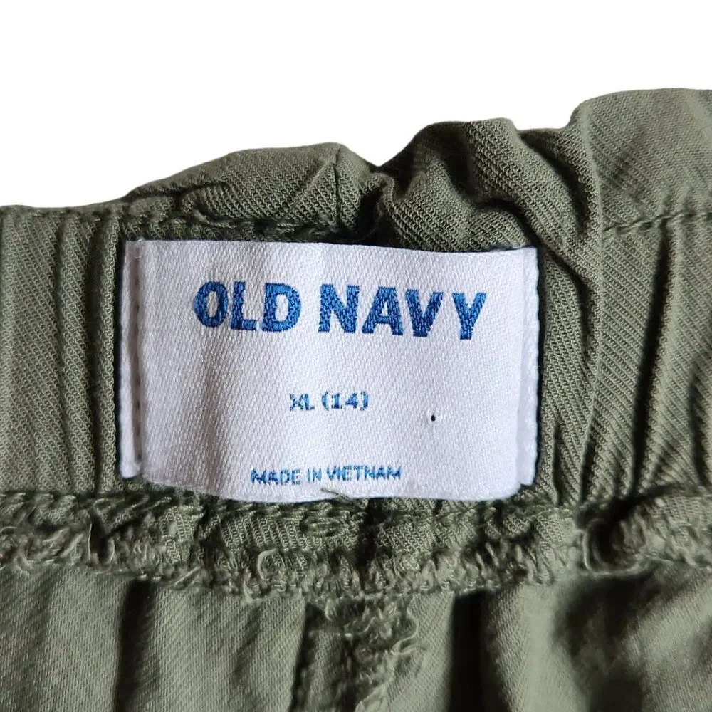 Old Navy olive green pull on belted shorts sz XL (14)
